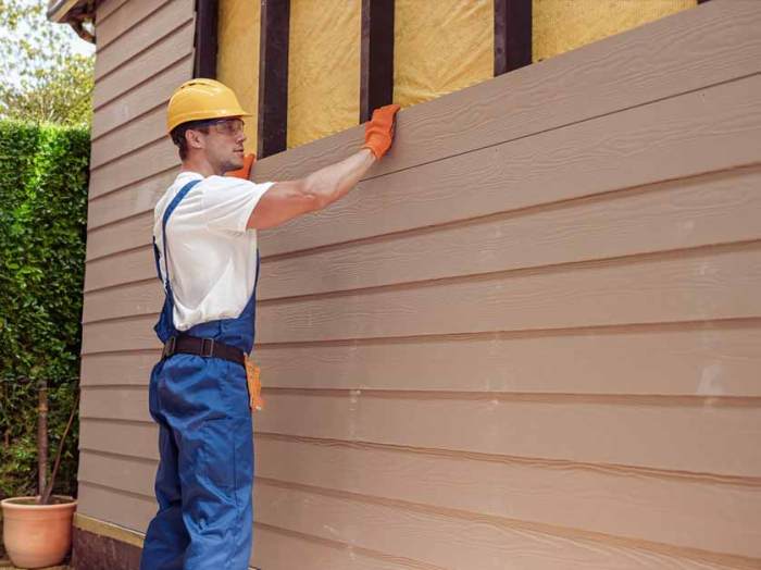 5 Benefits of Working With a Local Siding Contractor